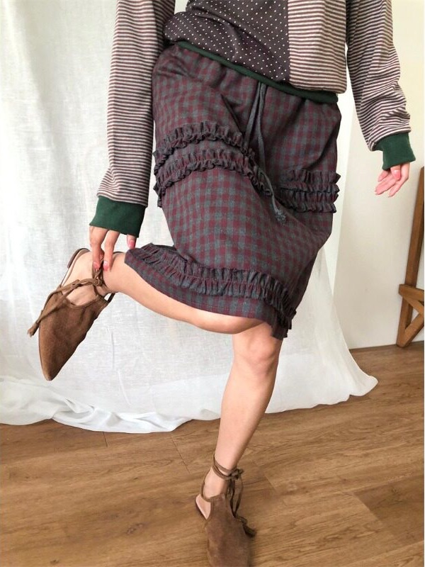 Retro College Girl Half Skirt  - Korean Girls Lifestyle recension och pris